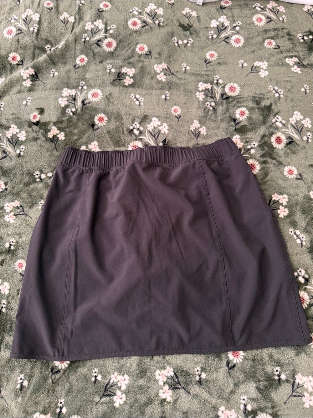 Patagonia Black Fleetwith Women's Active Skort with Drawstring - Picture 9 of 10